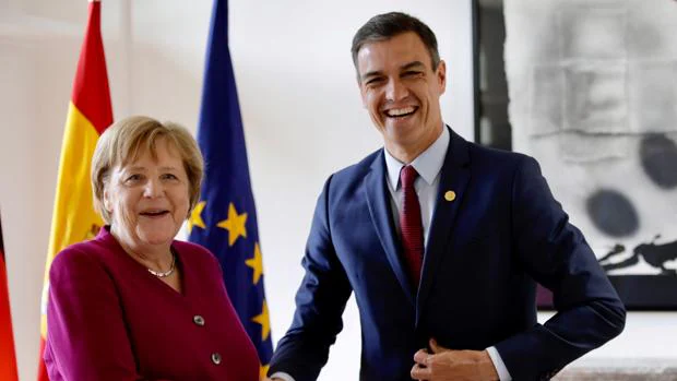 Macron y Sánchez intentan aislar a Merkel en la renovación de cargos
