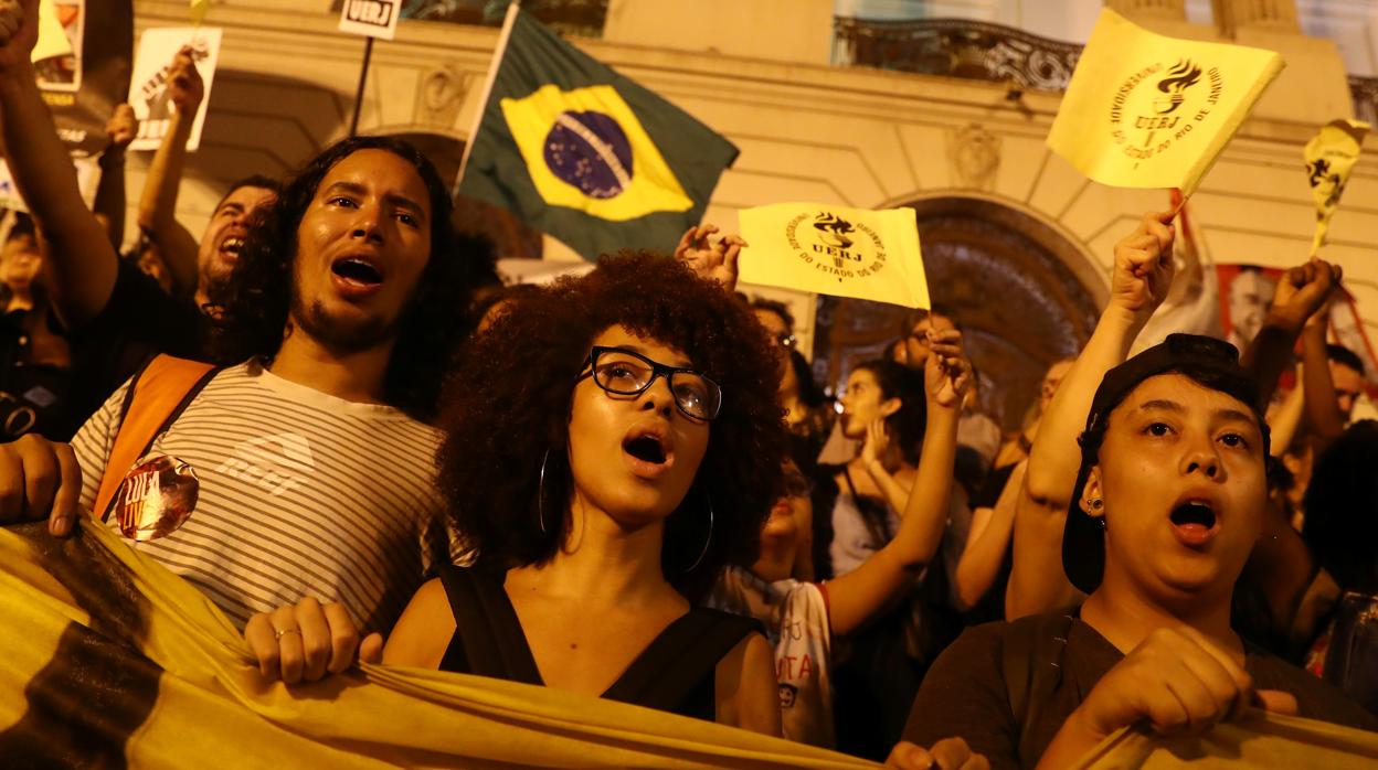 Manifestaciones de estudiantes contra las políticas educativas de Bolsonaro