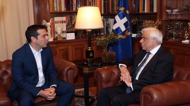 Tsipras solicita al presidente de Grecia el cierre del parlamento y la convocatoria de elecciones generales