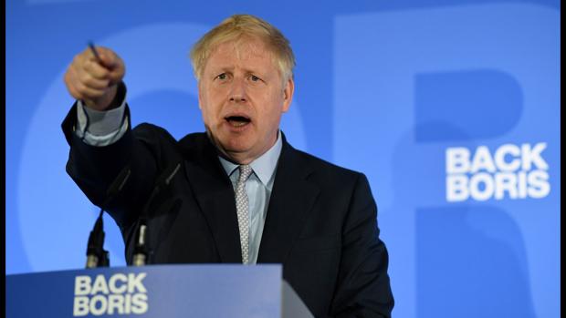 Johnson no descarta suspender el Parlamento para lograr un Brexit sin acuerdo, según «The Times»