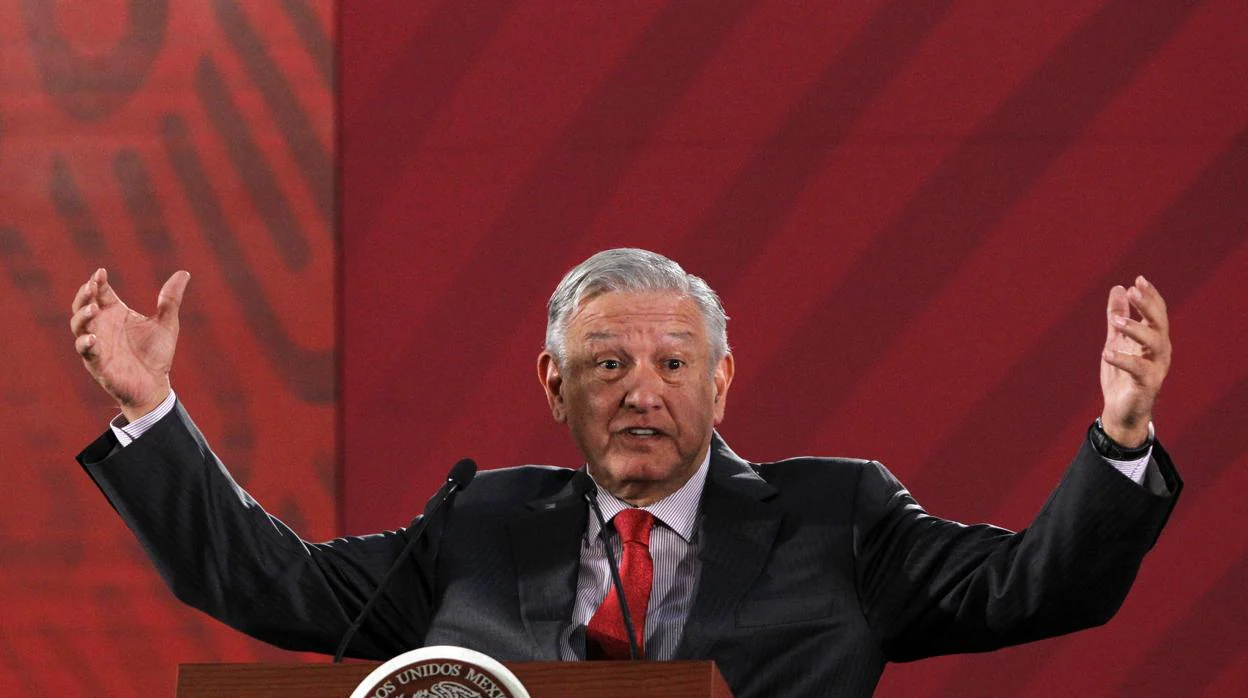 El presidente López Obrador, durante la rueda de prensa de este lunes