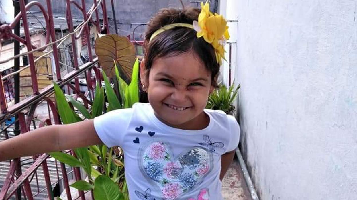 Yahaira Diéguez Naranjo, la pequeña cubana de cinco años diagnosticada con una neuropatía hereditaria