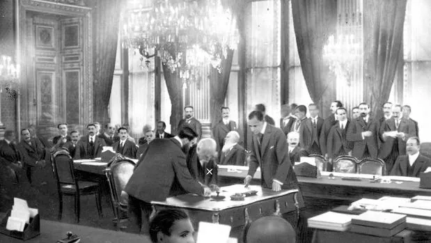 Cien años del Tratado de Versalles, el acuerdo que quiso sellar la paz,  pero desató una guerra aún peor
