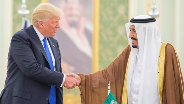 Trump veta el intento del Congreso de bloquear la venta de armas a Arabia Saudí