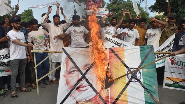 La India suprime la autonomía de Cachemira