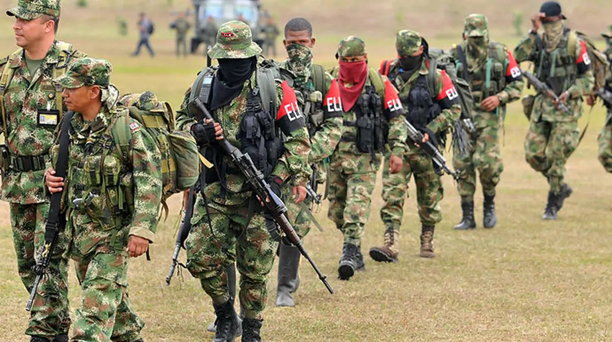 Guerrilleros del ELN en la frontera colombo-venezolana