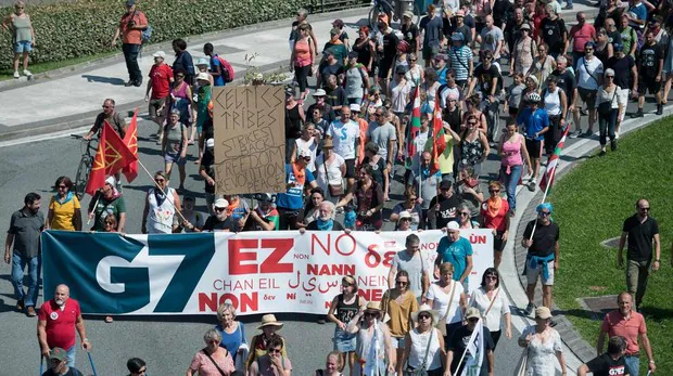 La manifestación contra el G-7 con la presencia exclusiva de los proetarras, sin incidentes