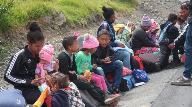 Los venezolanos saturan los albergues en Ecuador tras la exigencia de visado