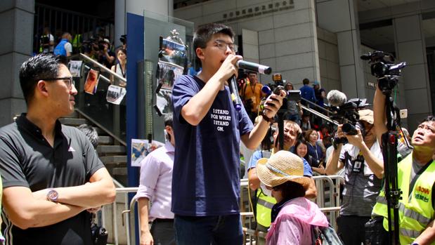 Tensión en Hong Kong por la detención de Joshua Wong y la suspensión de la marcha por la democracia