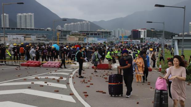 Los manifestantes de Hong Kong buscan parar la ciudad y las clases para presionar al Gobierno