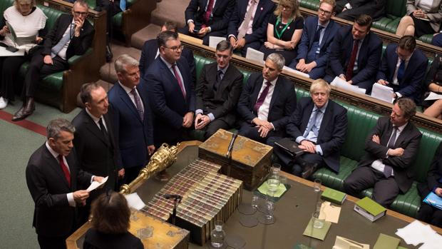 El Parlamento británico impide el Brexit abrupto y las elecciones anticipadas