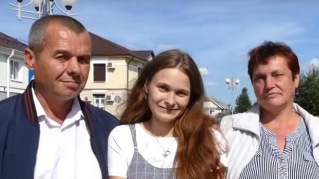 Reaparece 20 años después una niña que se perdió cuando viajaba en tren con su padre