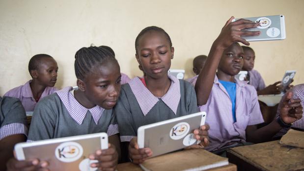 Una alumna se suicida después de que su profesora la llamara «sucia» al venirle su primera la regla