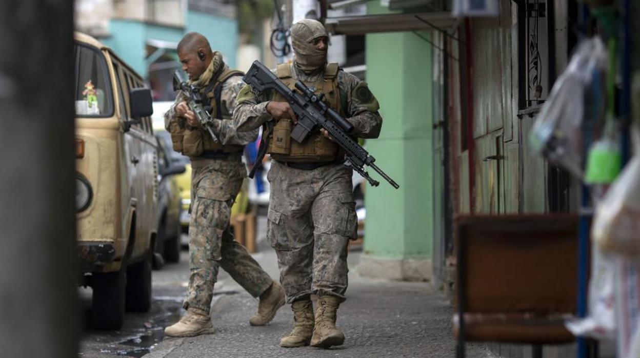 Las favelas de Río de Janeiro son escenario de constantes enfrentamientos armados