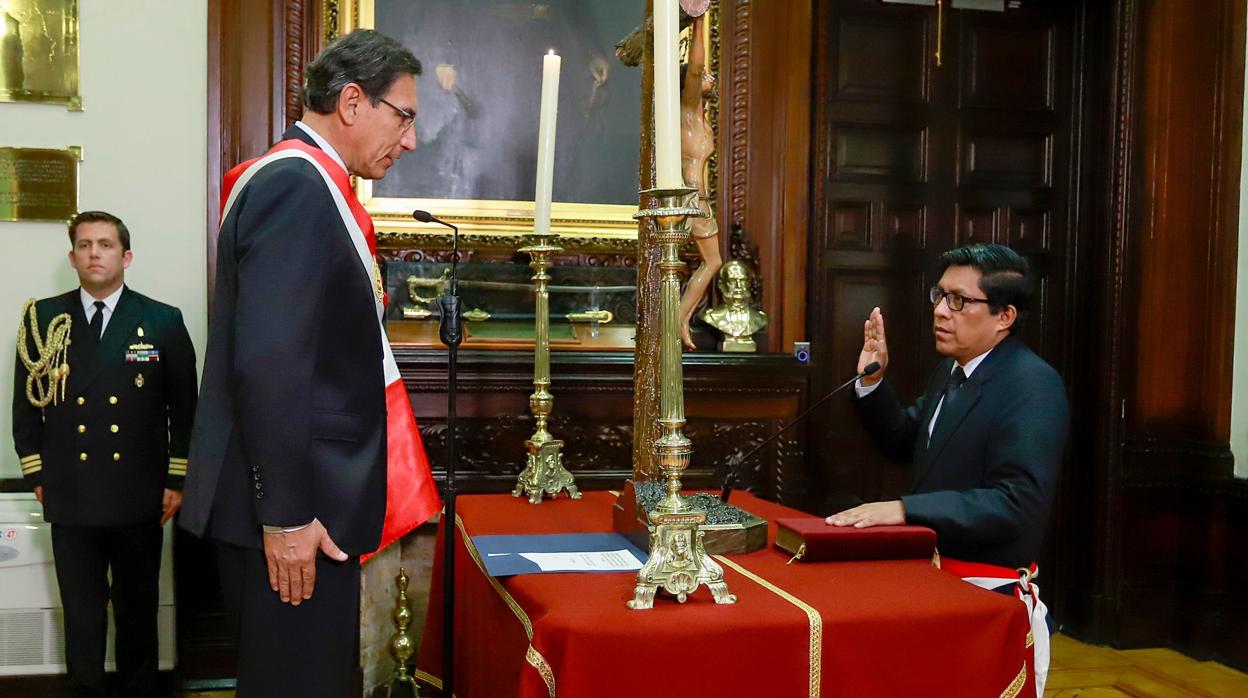 El presidente de Perú pone fin al enfrentamiento con el bloque de Keiko Fujimori y disuelve el Congreso