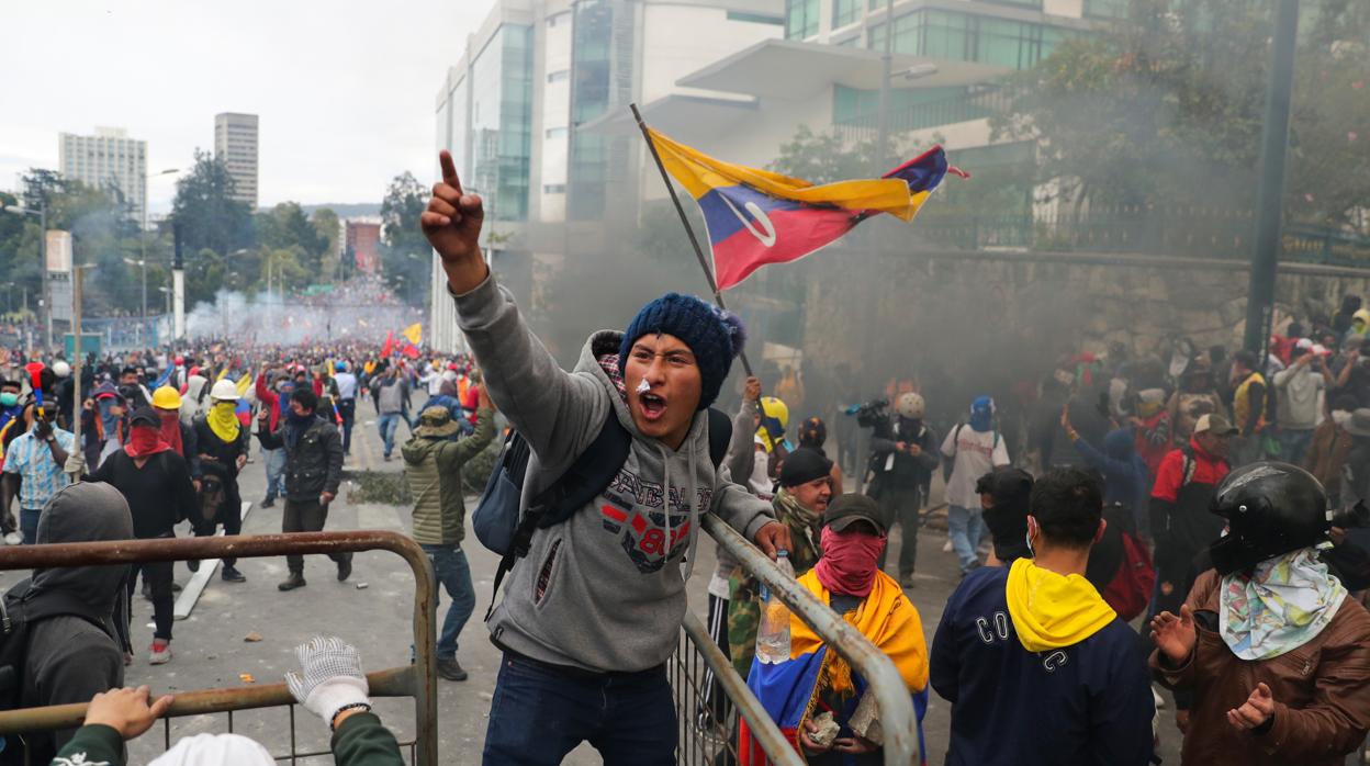 Más de 10.000 indígenas tomarán hoy Quito para protestar contra las medidas económicas de Moreno