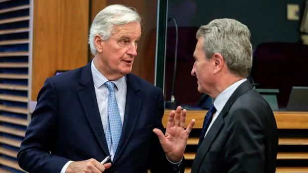 Barnier advierte que aún faltan «cuestiones significativas» para un acuerdo sobre el Brexit
