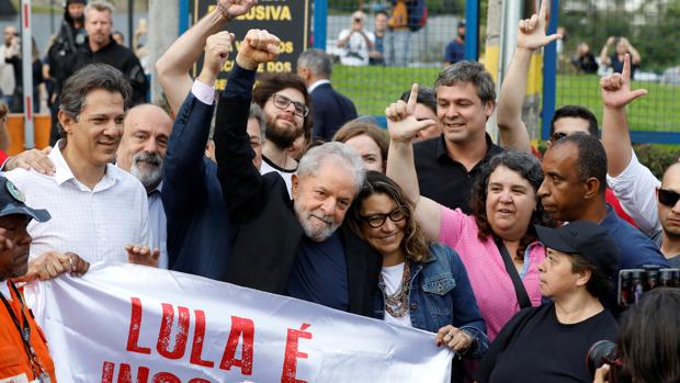 Lula da Silva sale de la cárcel tras el fallo del Supremo