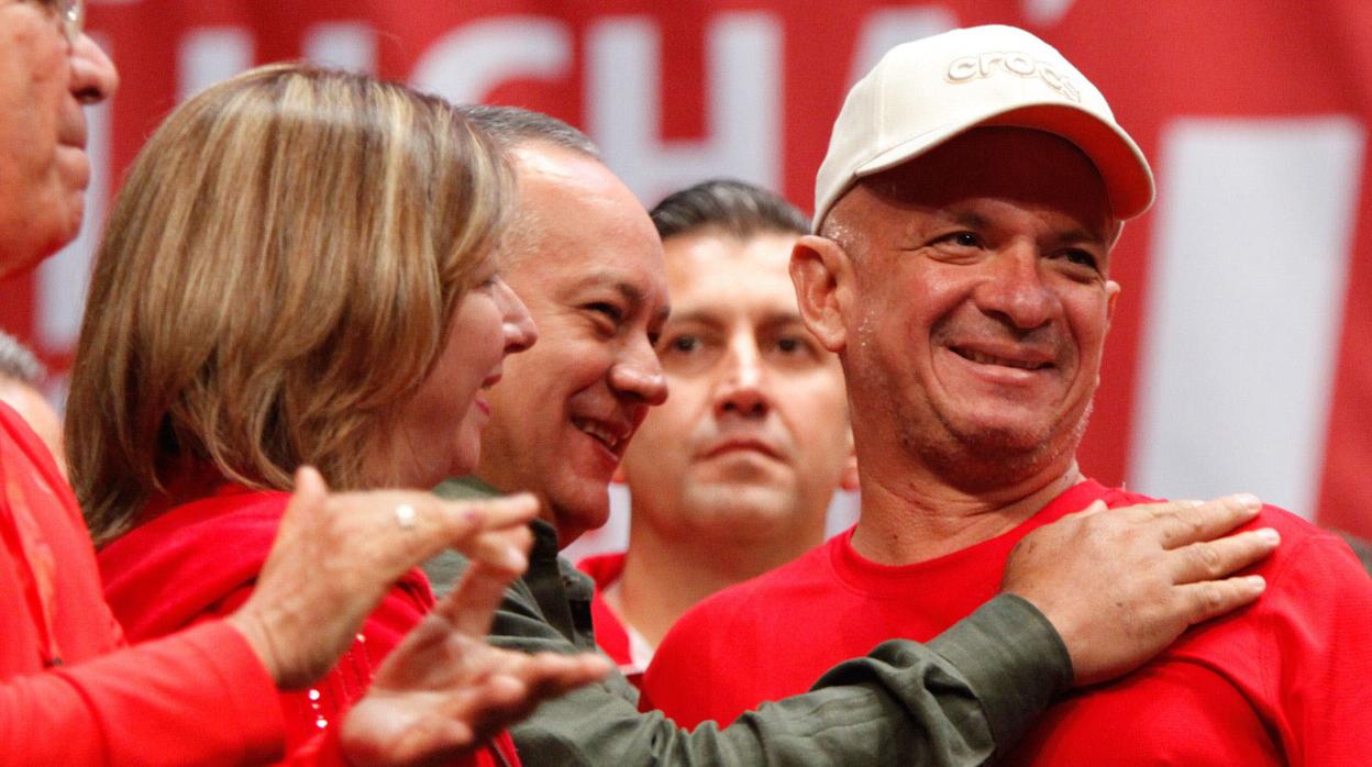 Hugo Carvajal, junto a Diosdado Cabello en una imagen de archivo