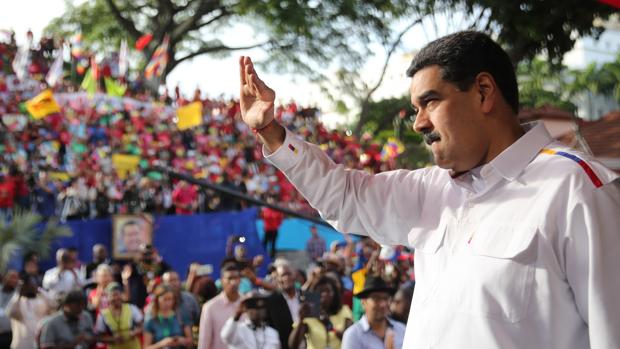 Maduro despliega milicias en las calles de Venezuela para «garantizar la paz»