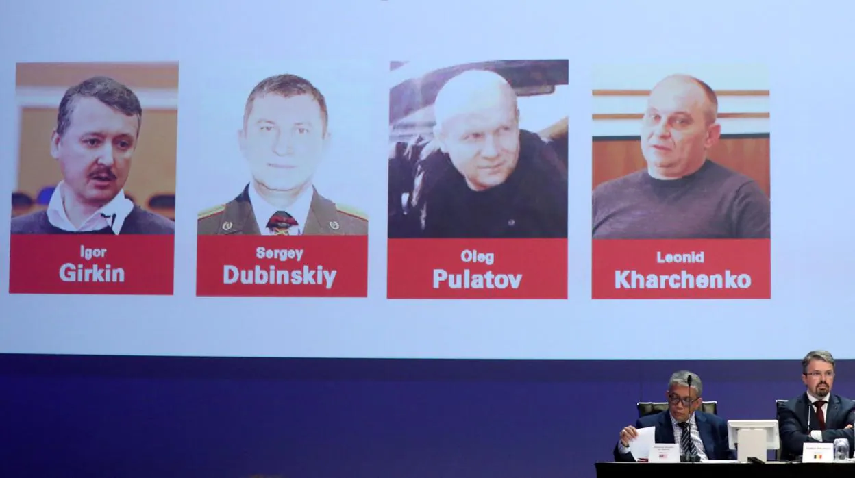 Los ciudadanos rusos Igor Girkin, Sergey Dubinskiy y Oleg Pulatov, así como el ucraniano Leonid Kharchenko, acusados de derribar el vuelo MH17