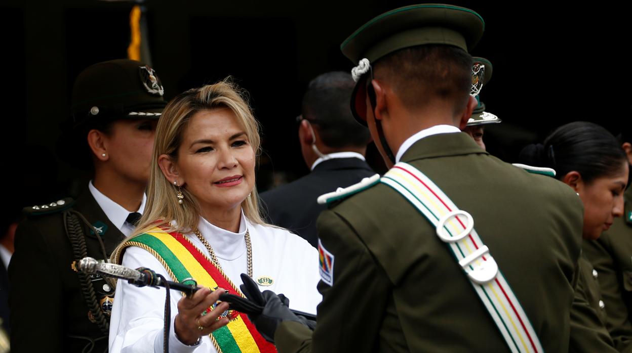 La presidenta interina de Bolivia, Jeanine Áñez