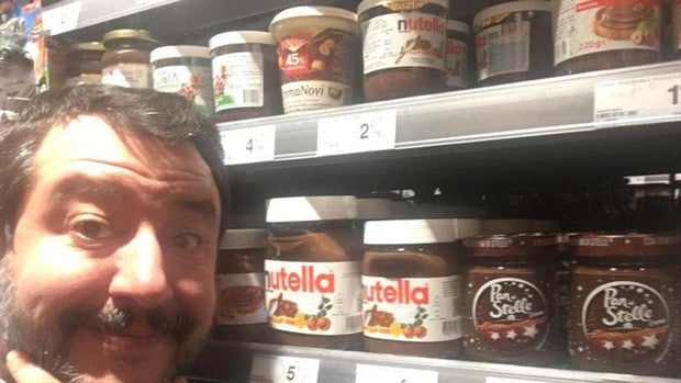 Salvini contra la Nutella porque lleva avellanas turcas
