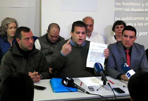 Luis Armando Pérez, Franco Casella y Wilmer Azuaje, durante la presentación de las imágenes a la prensa en Madrid