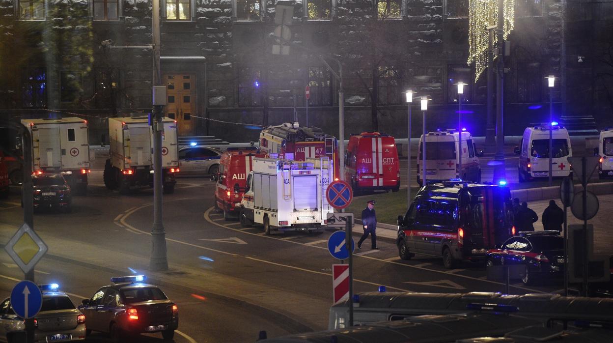 Fotografía tomada tras el ataque terrorista en Moscú, en la sede del Servicio Federal de Segurida de Rusia, el pasado 19 de diciembre