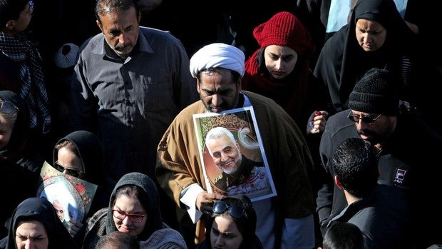 Al menos 56 muertos y 200 heridos tras una estampida en el funeral de Suleimani en Irán