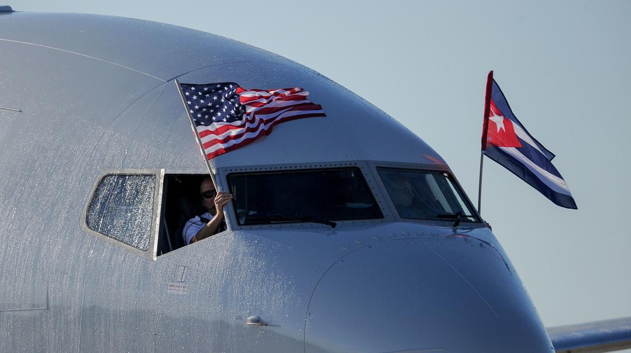 Imagen del primer vuelo comercial entre EE.UU. y Cuba después de 50 años, en 2016