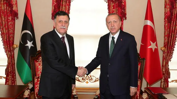Erdogan pide a Europa que sostenga el Gobierno libio de Al Serraj en la Conferencia de Berlín