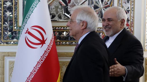 Borrell trata de salvar el acuerdo nuclear en su primera visita a Irán