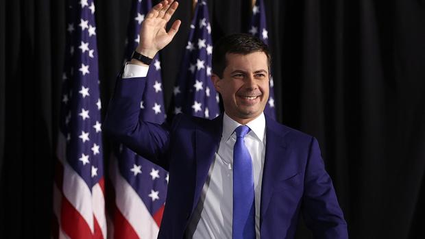 Pete Buttigieg, el candidato demócrata moderado, veterano de Afganistán y homosexual