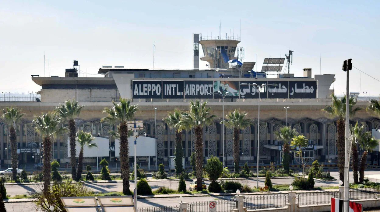 Entrada principal del aeropuerto de Alepo
