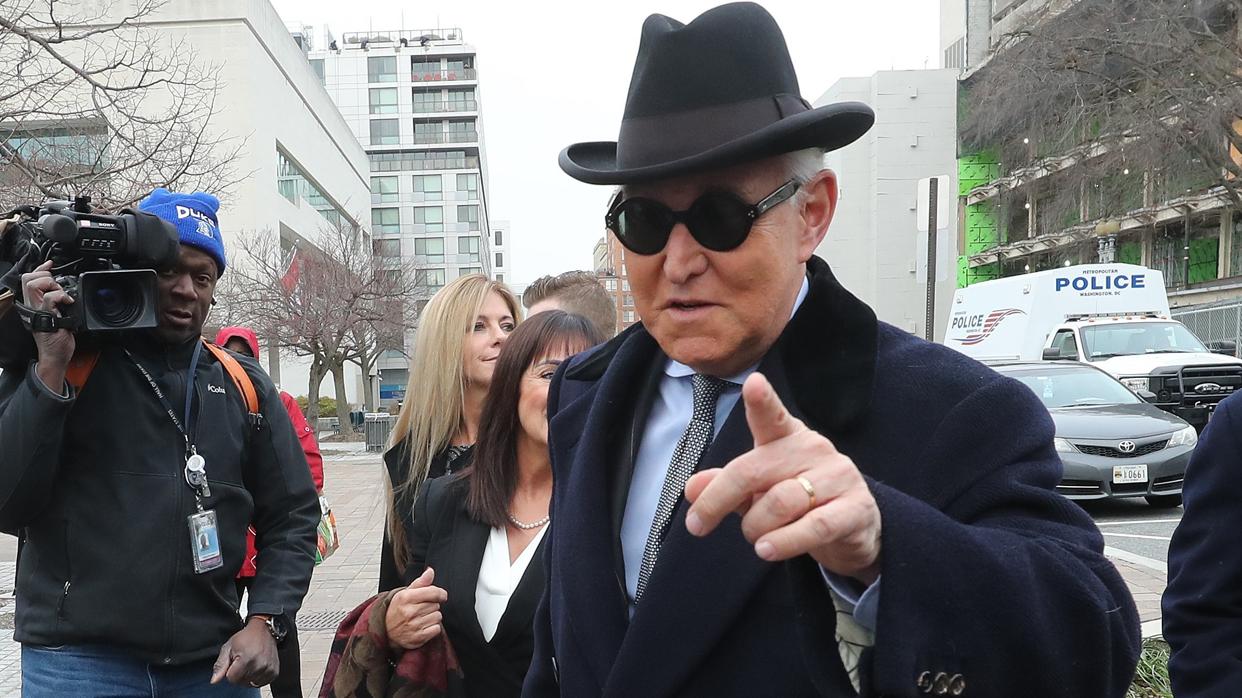 Roger Stone, exasesor de Donald Trump, a su llegada este jueves a los juzgados en Washington