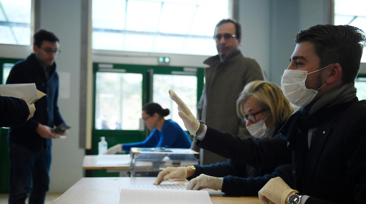 Francia celebra elecciones municipales