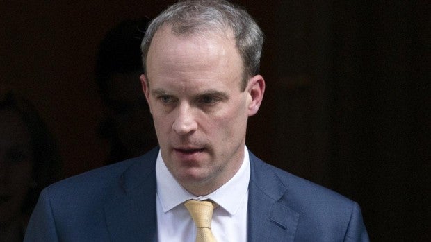 Dominic Raab, un abogado karateka y convencido defensor del Brexit