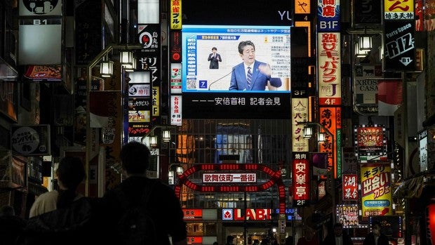 Bares y restaurantes de Tokio tendrán que cerrar a las ocho de la tarde