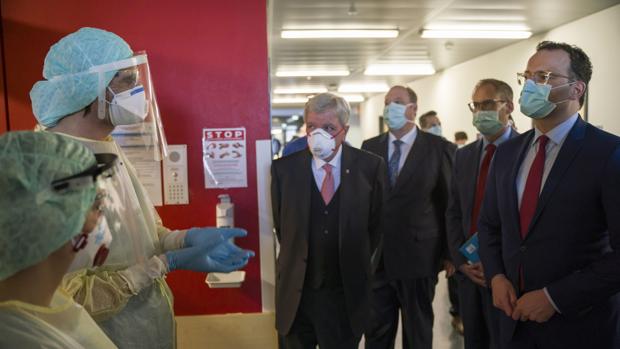 Los Bundeslander exigen a Merkel «soluciones individuales» para relajar las restricciones