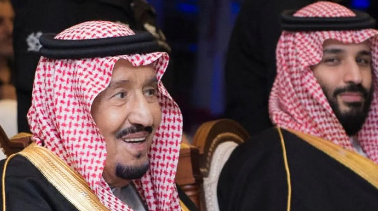 El Rey Salman, de Arabia Saudí (izquierda), y su hijo el Príncipe Heredero