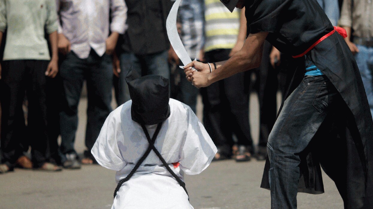 Representación de una ejecución para protestar contra las ejecuciones en Arabia Saudí
