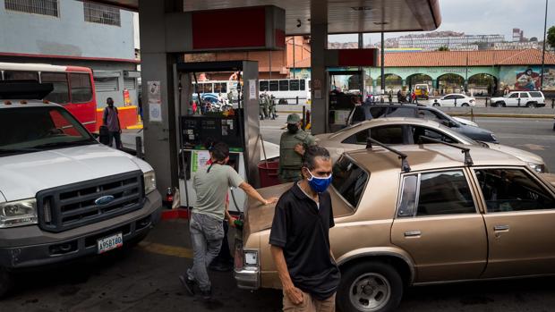 La Venezuela petrolera quiebra por el coronavirus y las sanciones de EE.UU.