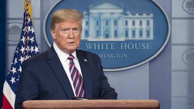 Trump insinúa que podría dejar las ruedas de prensa diarias porque «no vale la pena el tiempo y el esfuerzo»
