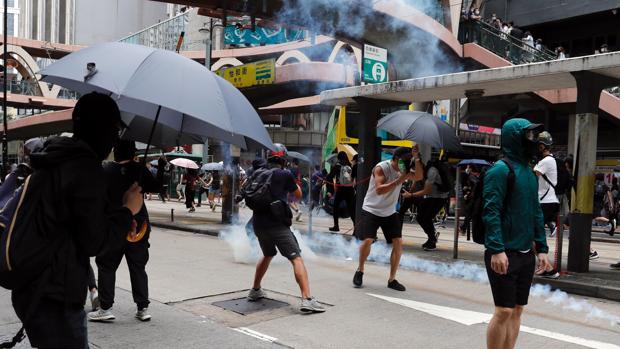 Al menos 120 detenidos en las primeras protestas en Hong Kong contra la «ley antisubversión» de China