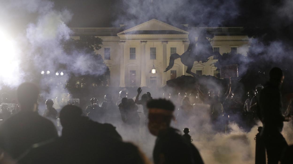 La muerte de George Floyd desata la ira en las calles de EE.UU.