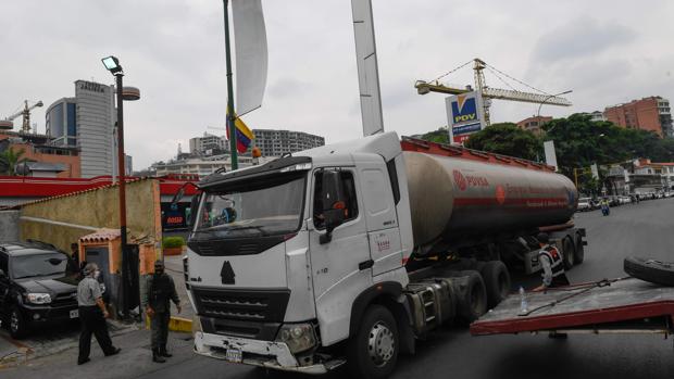 La Asamblea de Guaidó rechaza el aumento del precio de la gasolina anunciado por Maduro