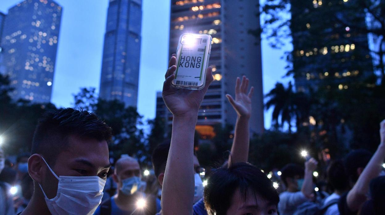 Los manifestantes vuelven a las calles de Hong Kong un año después del inicio de las protestas