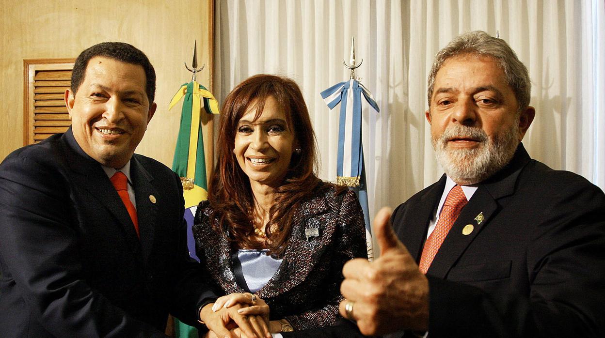 Lula Da Silva, Cristina Fernández y Hugo Chávez, durante la Cumbre de los Jefes de Estado de Mercosur