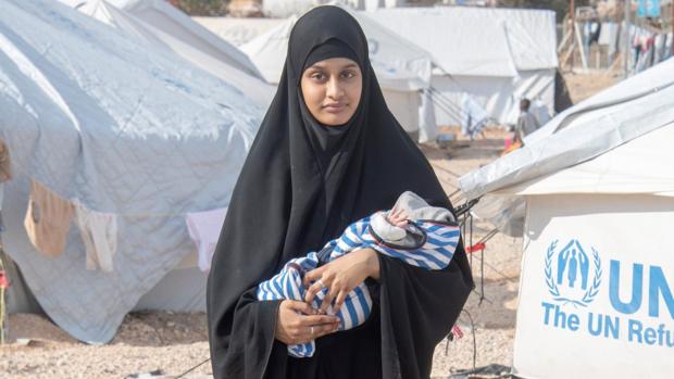 Una de las adolescentes británicas que huyó a Siria volverá a Reino Unido para defender su nacionalidad